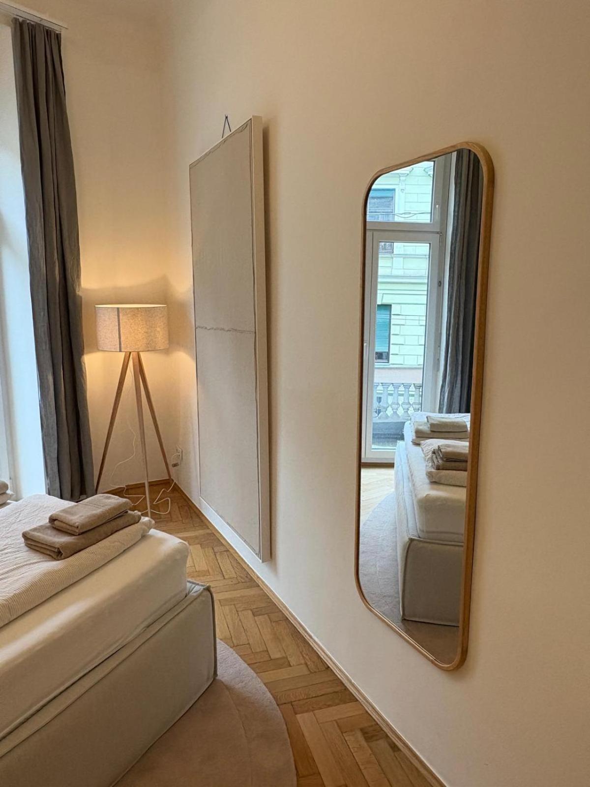 Premium Apartment In Altstadtnaehe Graz Exterior foto